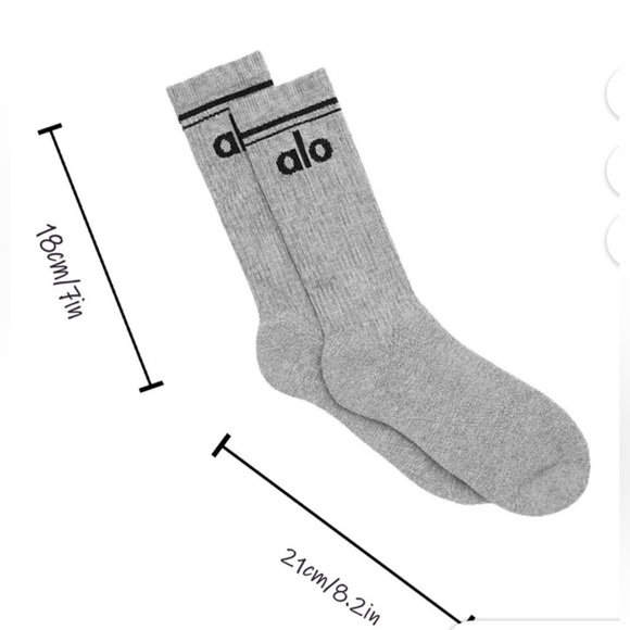 ALO Yoga Womens NWT Athletic Socks - Gray, White, Black (3 pairs) size 4-9.5 - Picture 2 of 5